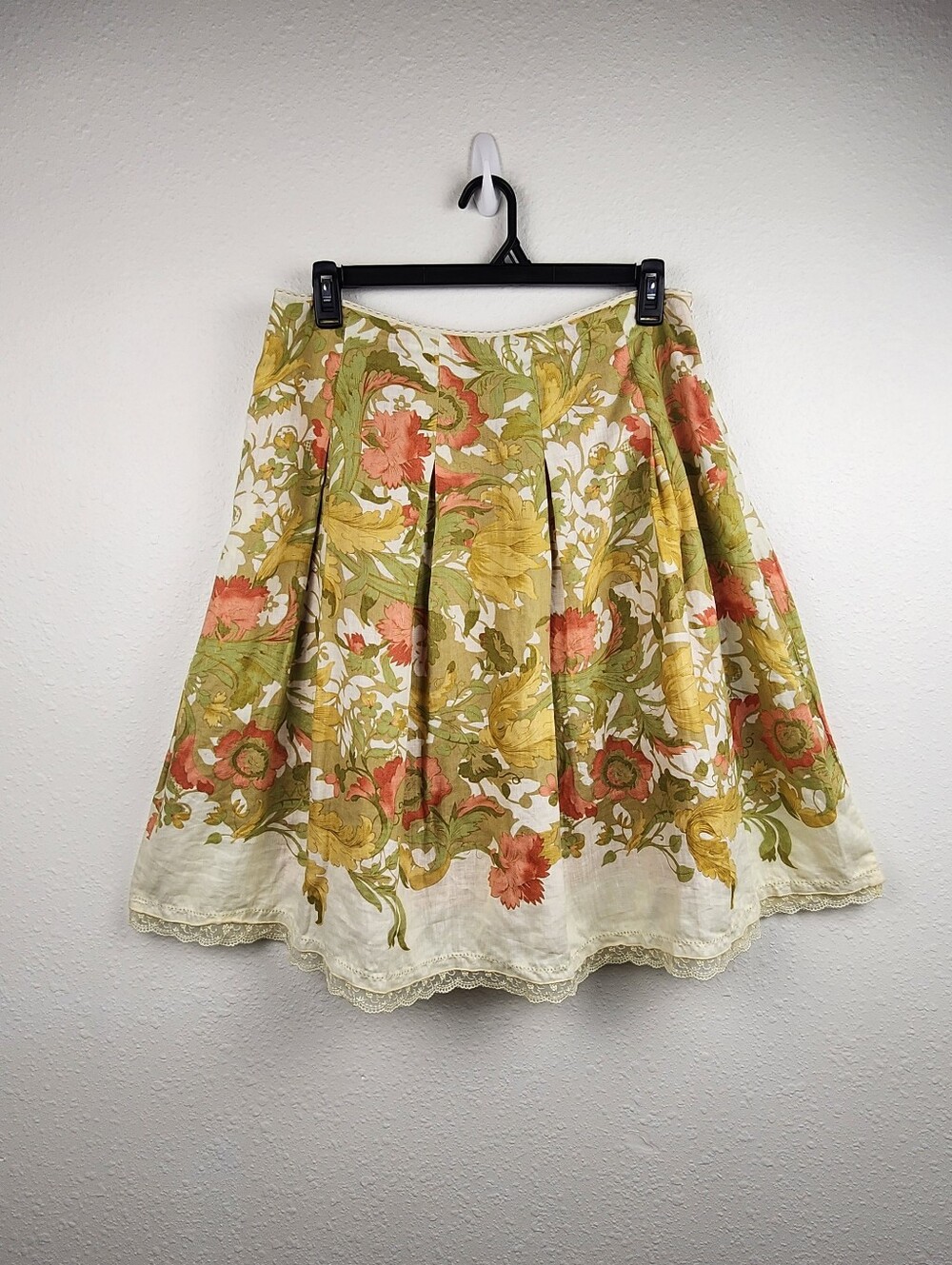 Gianni Bini 100% Linen Floral Pleated Mini Skirt Size 10 Lace Cottagecore Boho